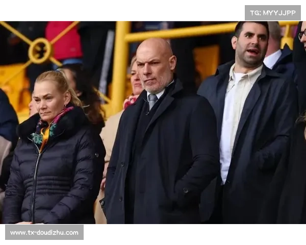 英超裁判质疑声不断 多名主帅呼吁提升专业性